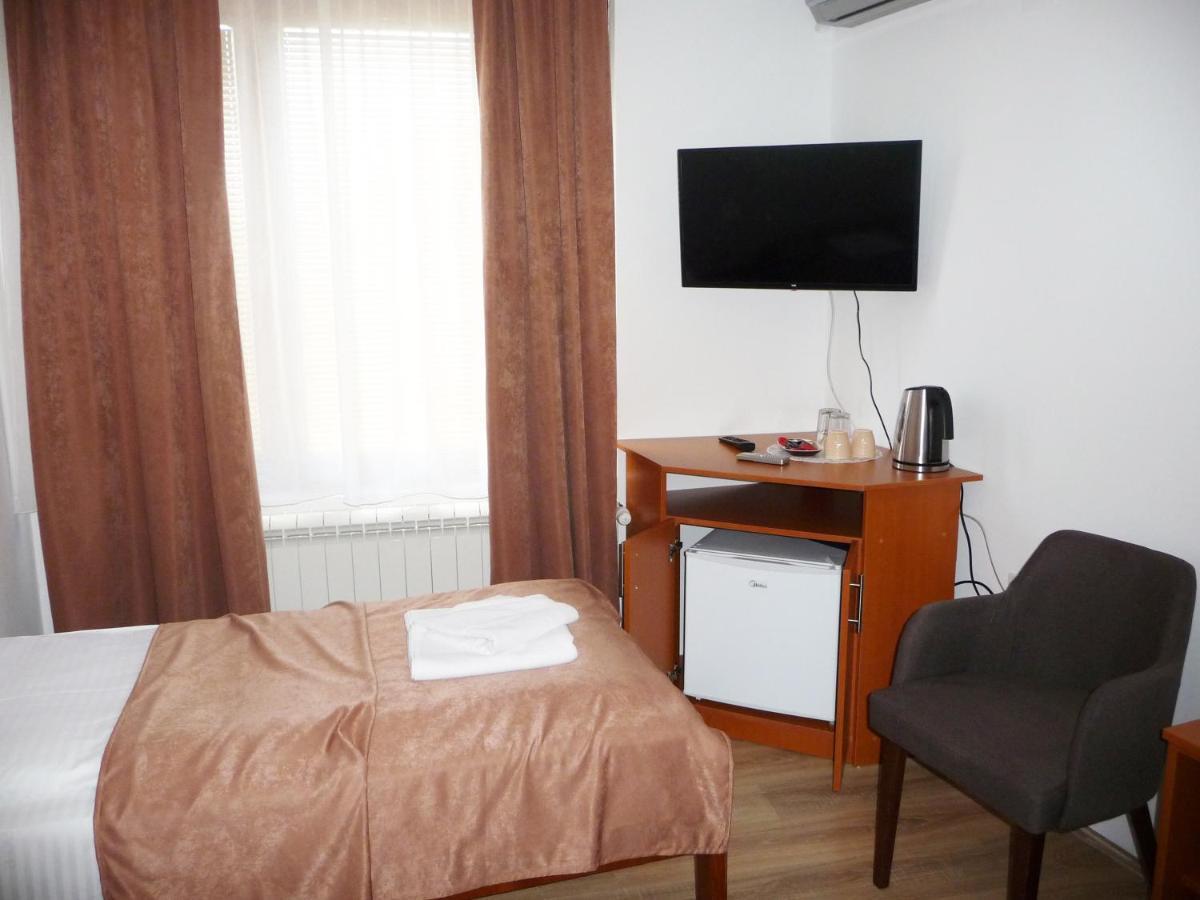 Sobe Rooms Aleksandar Ниш Экстерьер фото